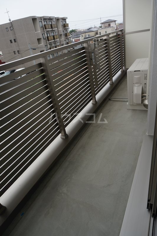 13/20 バルコニー