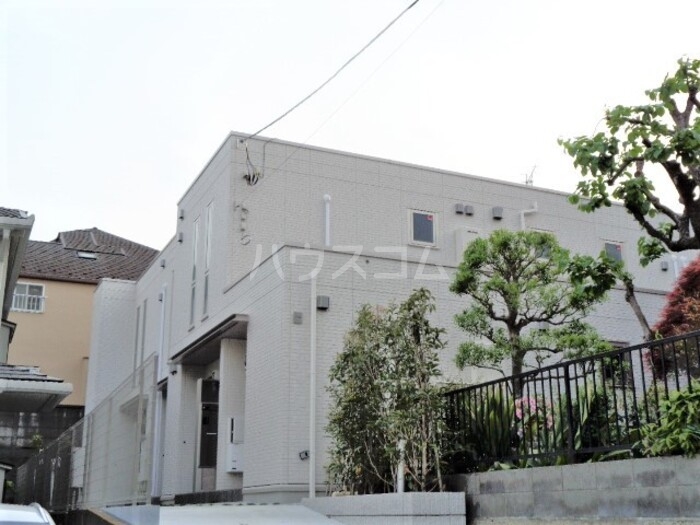 アンジュール等々力の外観