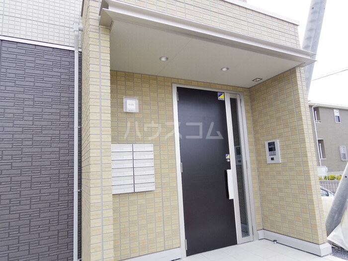 19/26 エントランス