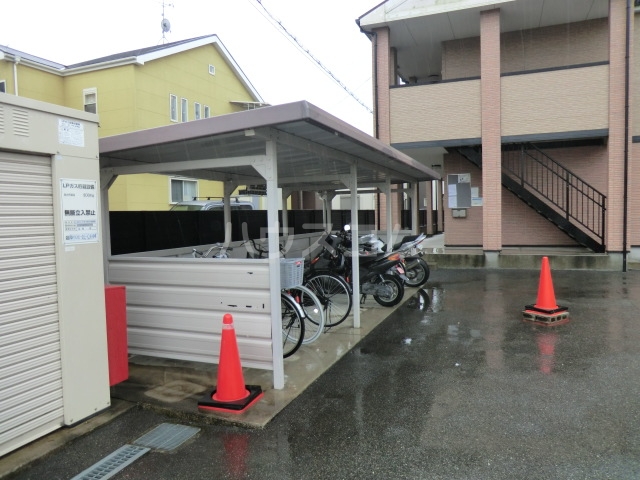 14/19 エントランス