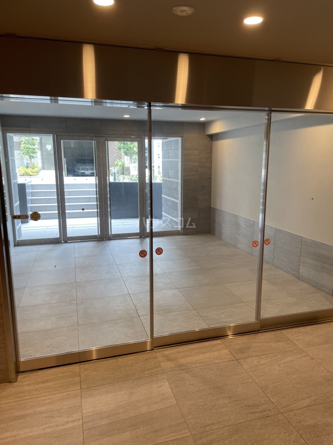 20/24 エントランス