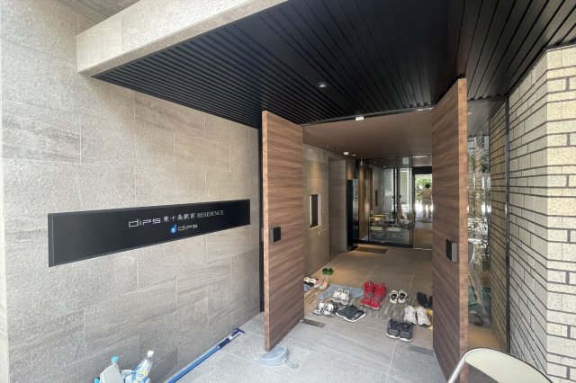 2/8 エントランス