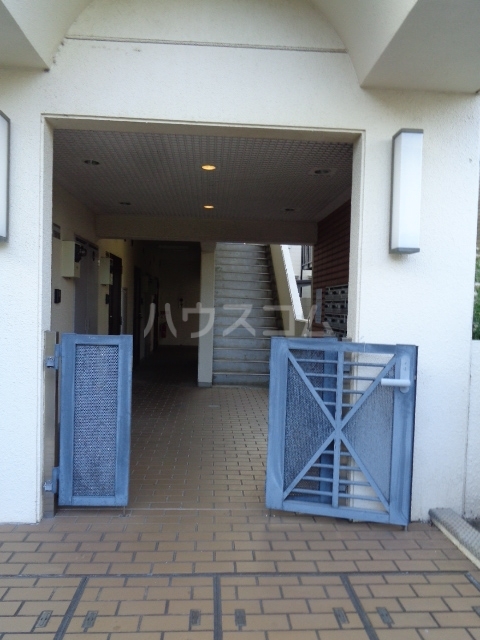 29/30 エントランス