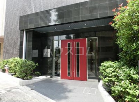 17/20 エントランス