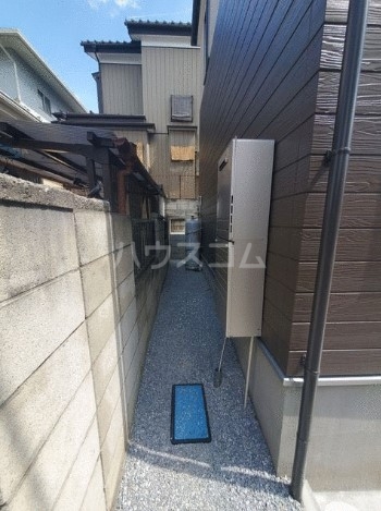 22/30 エントランス