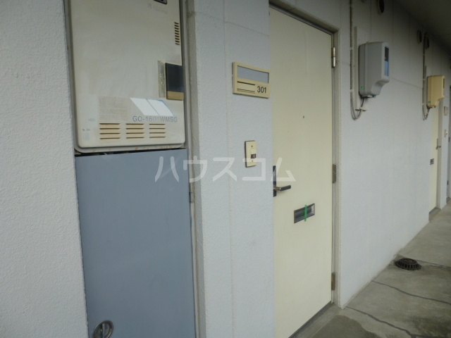 14/22 エントランス