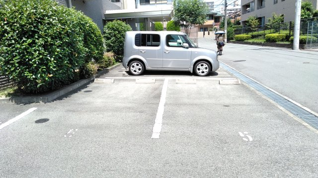 3/4 駐車場