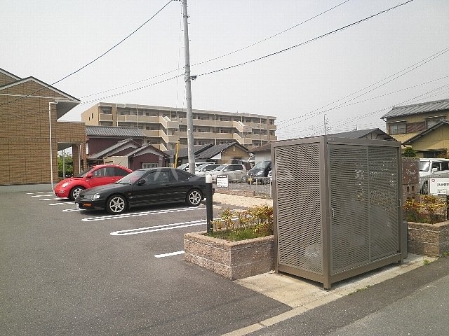 14/16 駐車場
