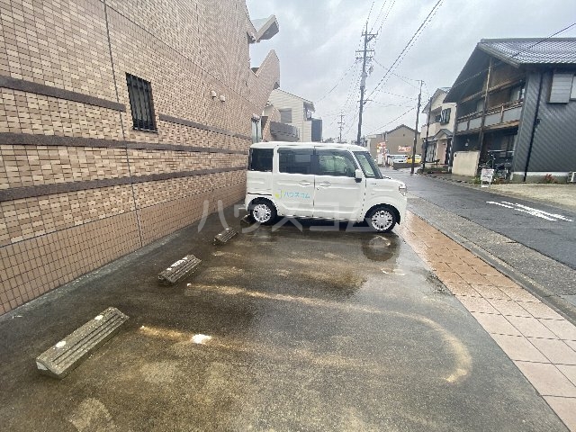 3/10 駐車場