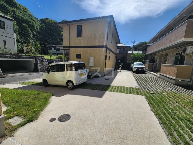 18/19 駐車場