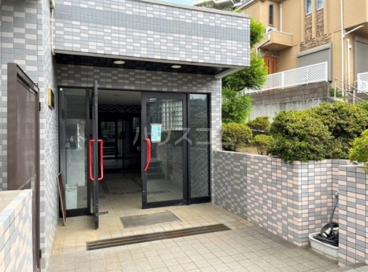 29/30 エントランス