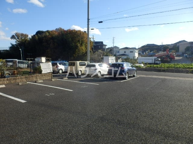 2/10 駐車場