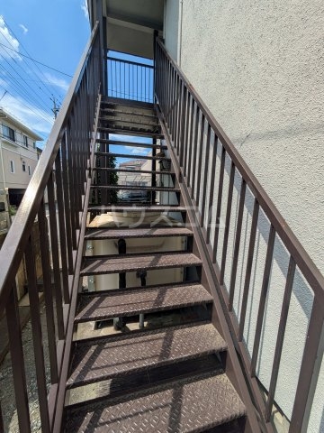 21/29 エントランス