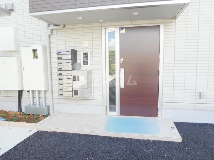 22/30 エントランス