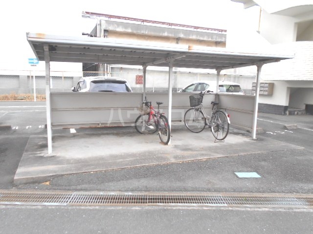 21/29 駐車場