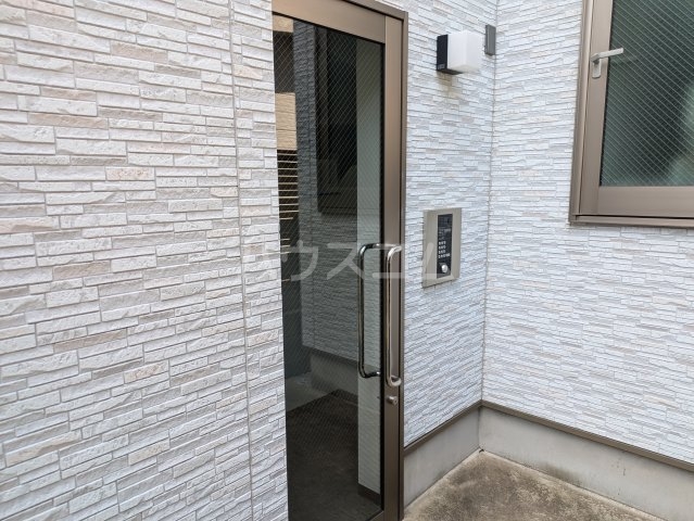 29/30 エントランス