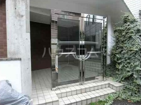 14/16 エントランス