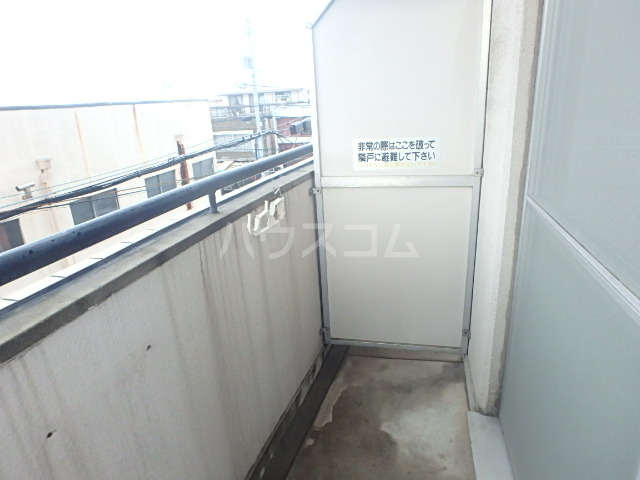 14/27 バルコニー