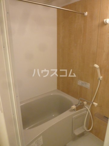 13/30 浴室