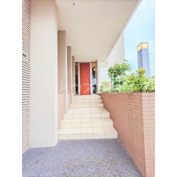 2/8 エントランス