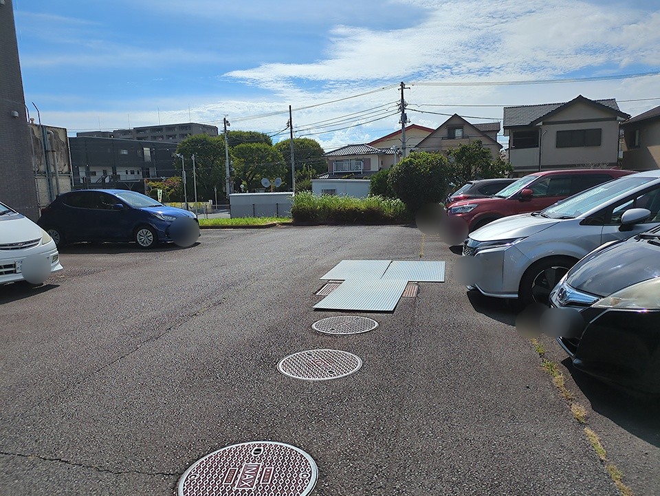 19/28 駐車場