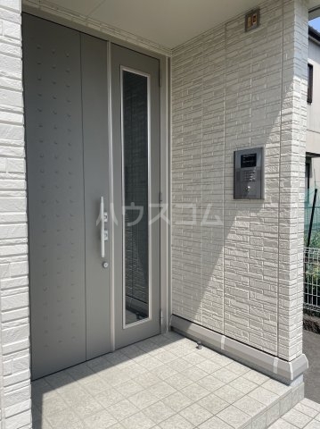 22/30 エントランス