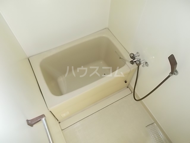 16/28 浴室