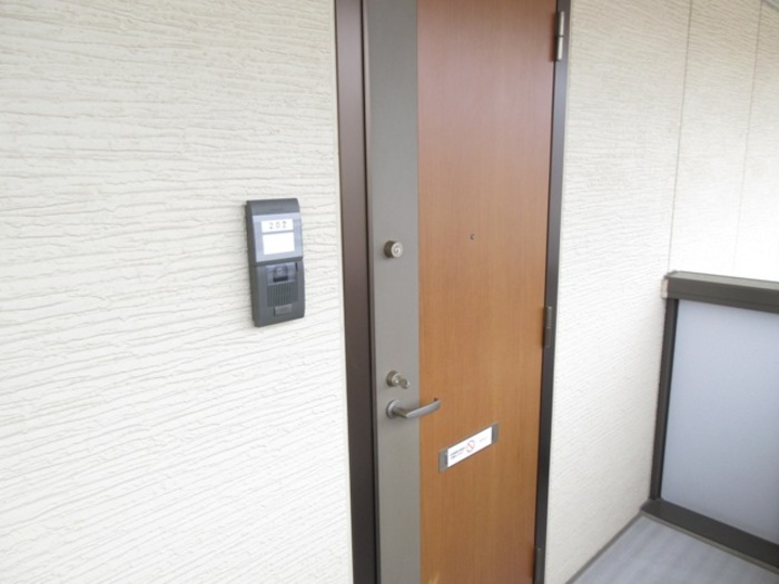 17/17 エントランス