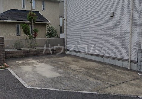 14/21 駐車場