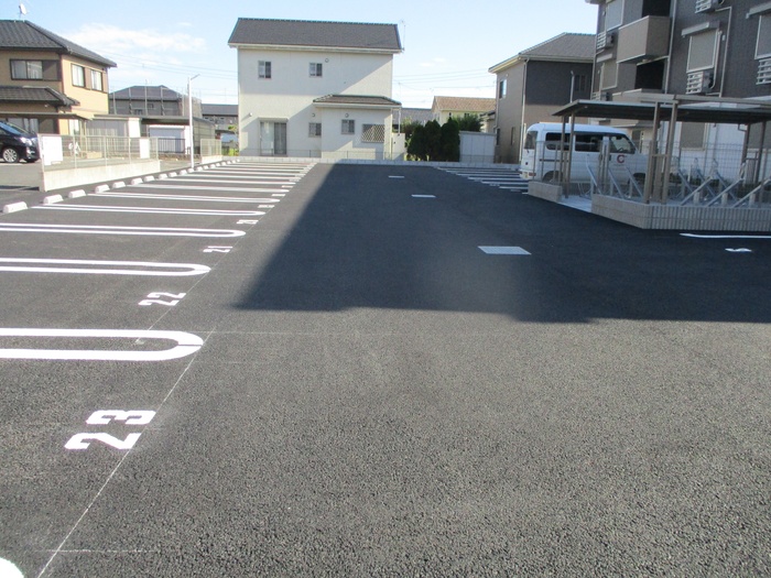 16/17 駐車場