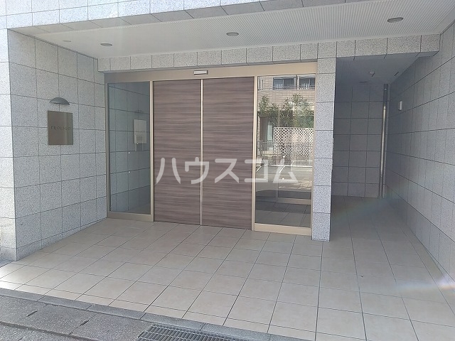 25/30 エントランス
