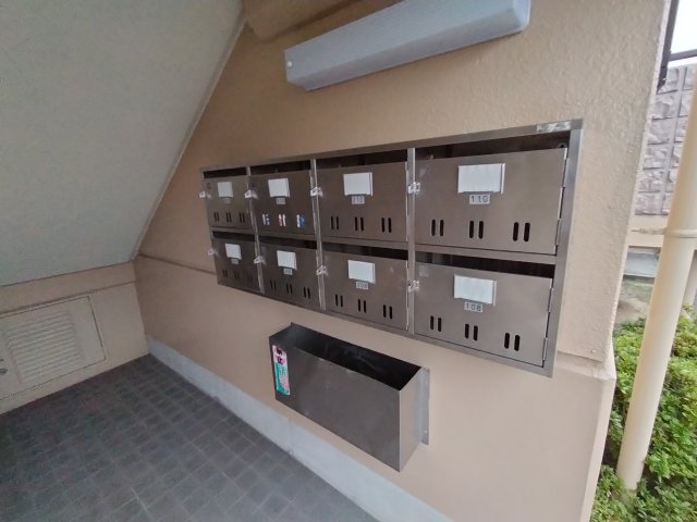 22/30 エントランス