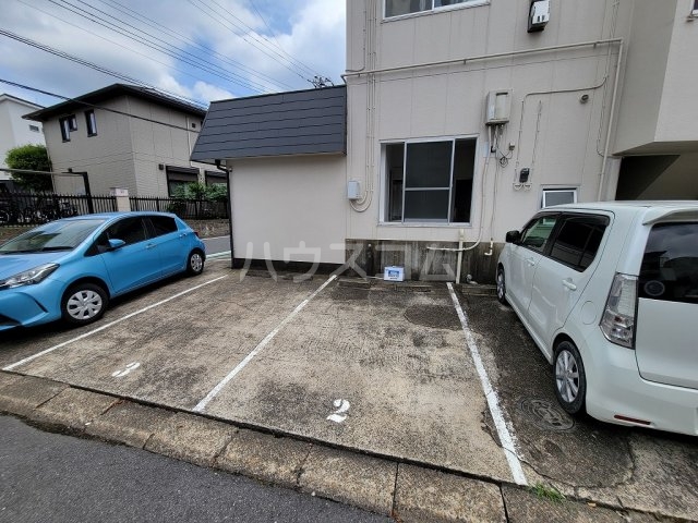 26/30 駐車場