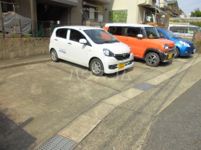 21/30 駐車場