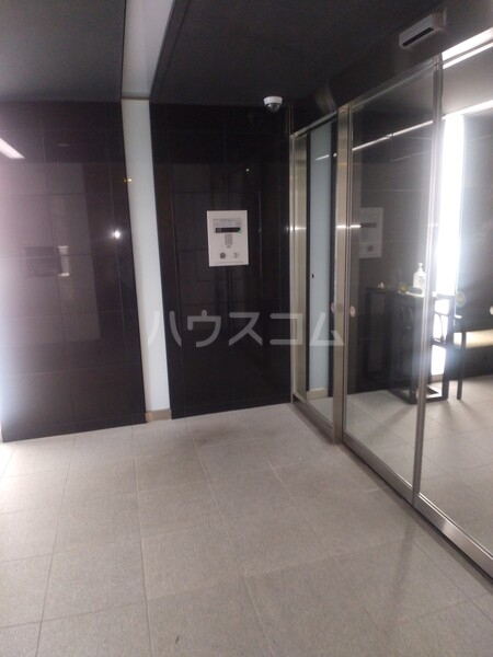 19/26 エントランス