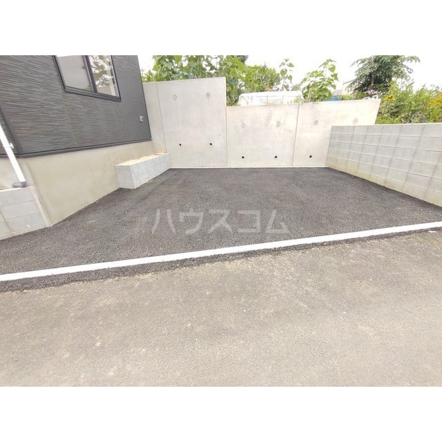 2/6 駐車場