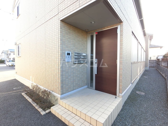 17/18 エントランス