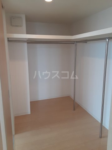 13/29 収納