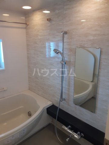 18/29 浴室