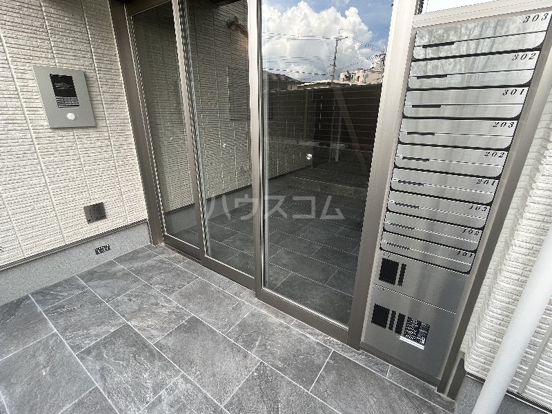 29/30 エントランス