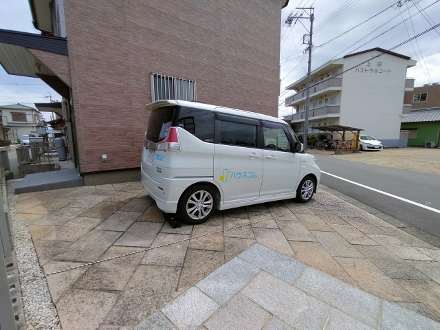 2/6 駐車場