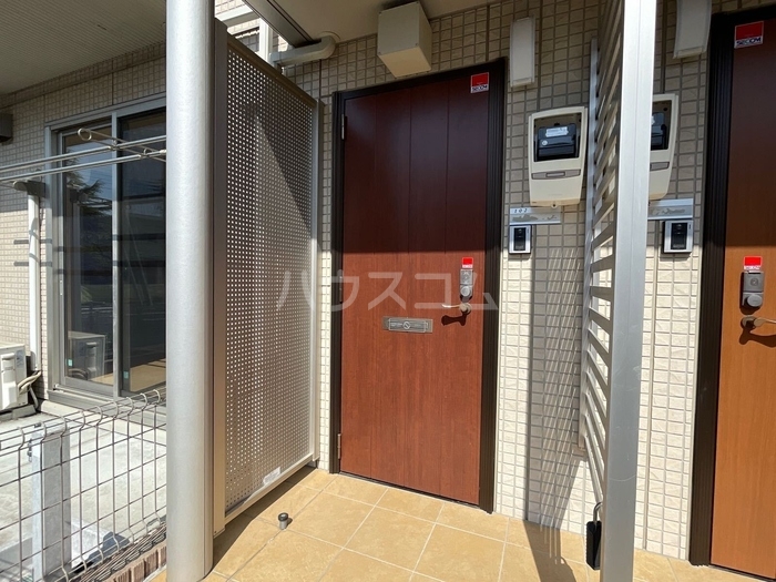 15/22 エントランス