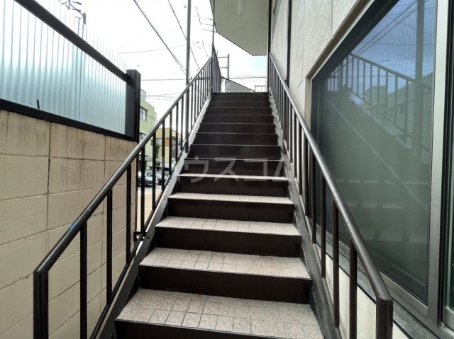 22/29 エントランス