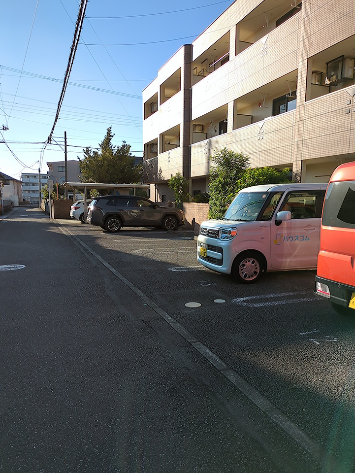 20/23 駐車場