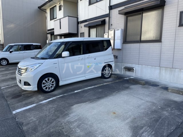 24/29 駐車場