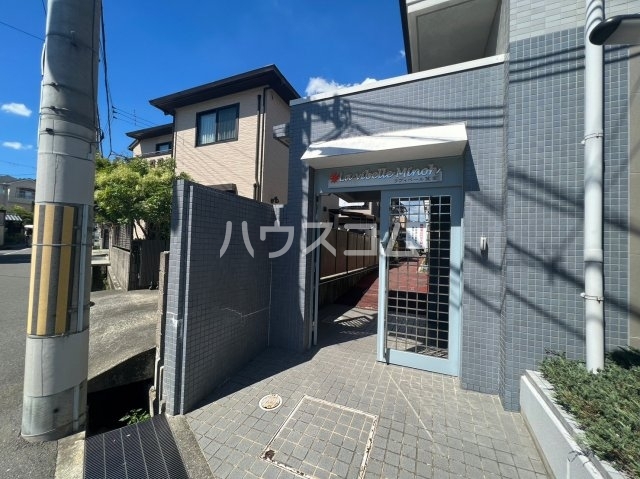 13/21 エントランス