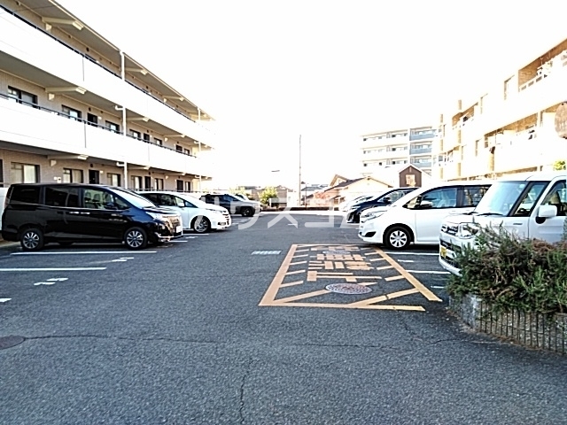 2/8 駐車場