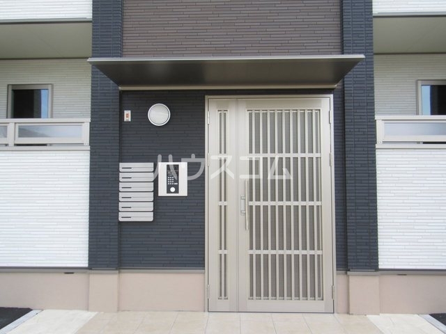 20/28 エントランス