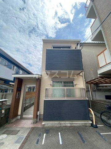 2/11 エントランス