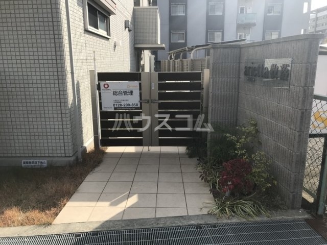 14/23 エントランス